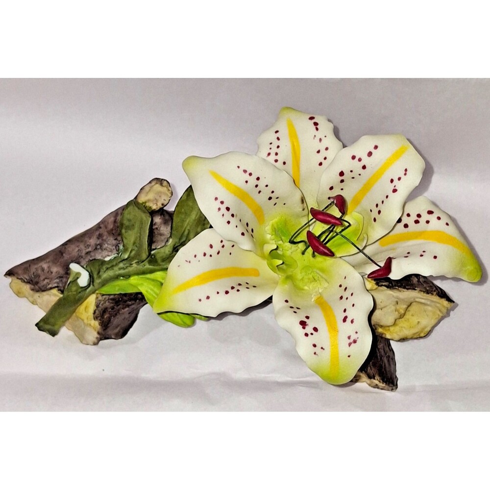 VTG Rare Tiger Lily Branch Cream Yellow Green Italy Porcelain Has Damage